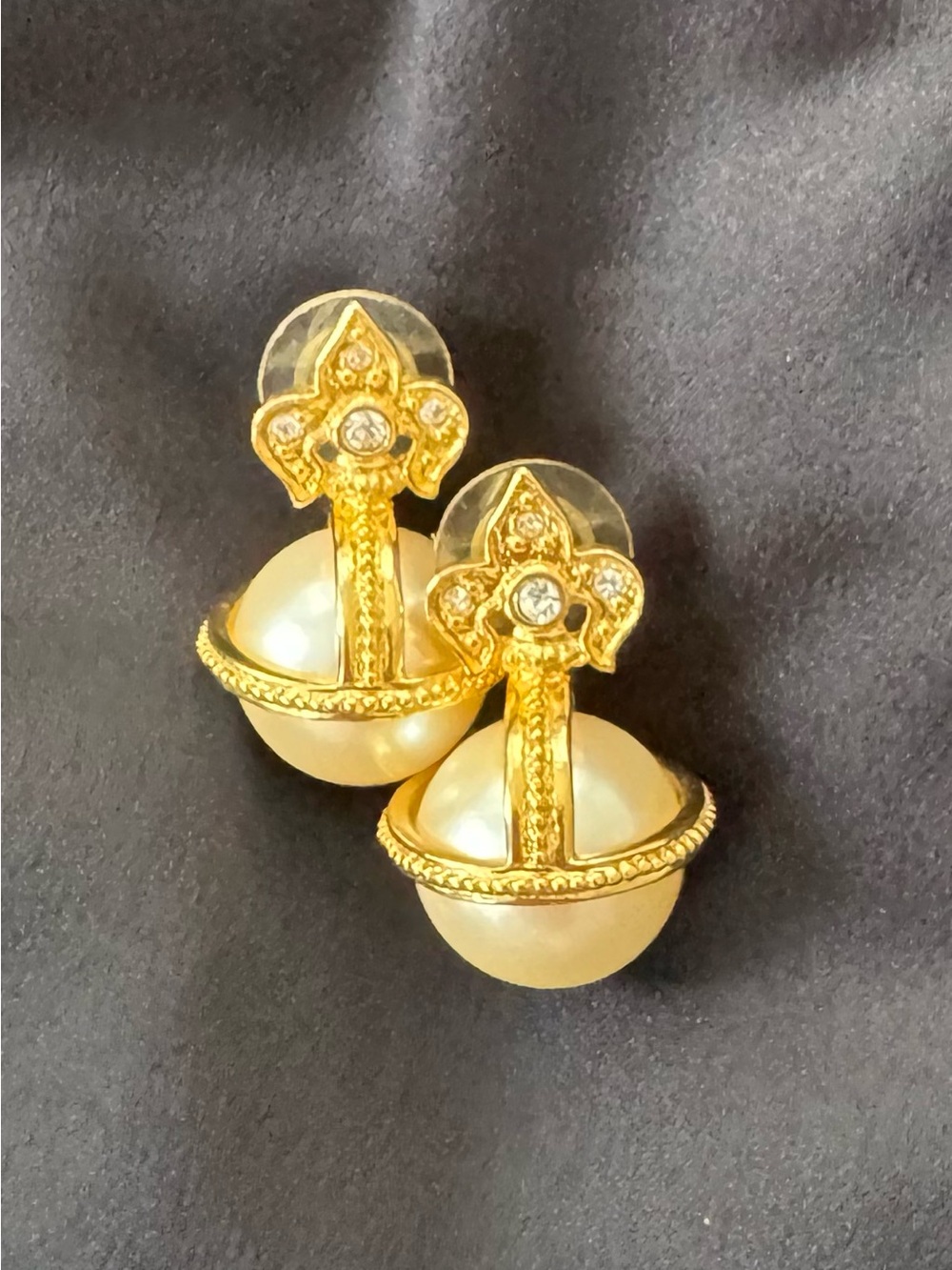 Vintage Joan Rivers Imperial Pearl Earrings